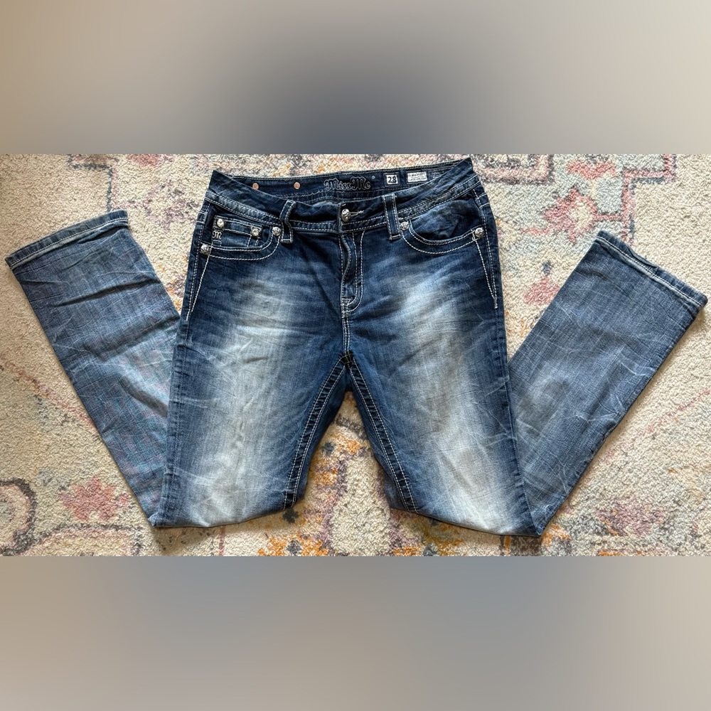 Miss Me Women's Size 28 Curvy Straight Mid Wash Mid Rise Denim Blue Jeans